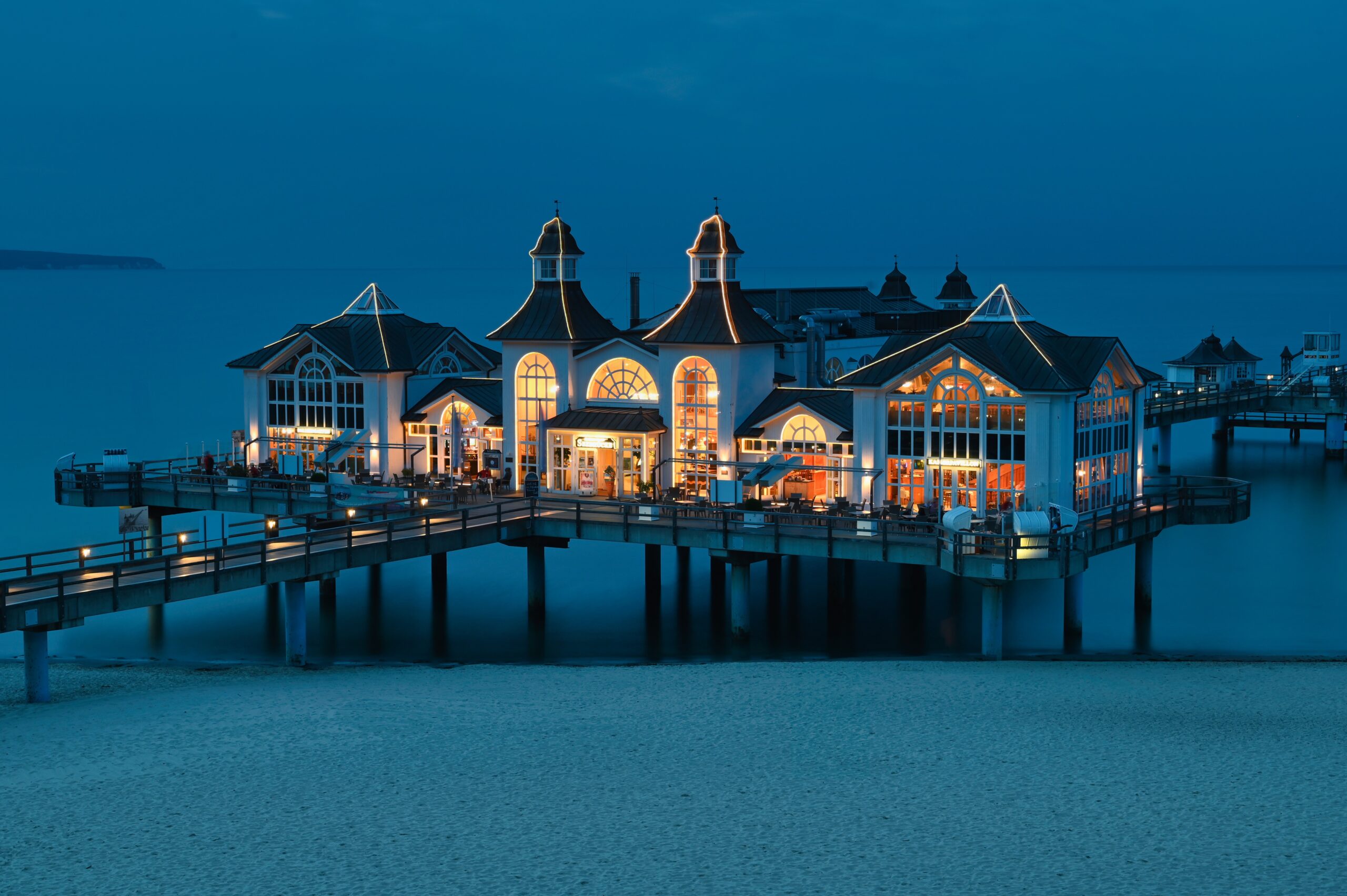 resort-4471852